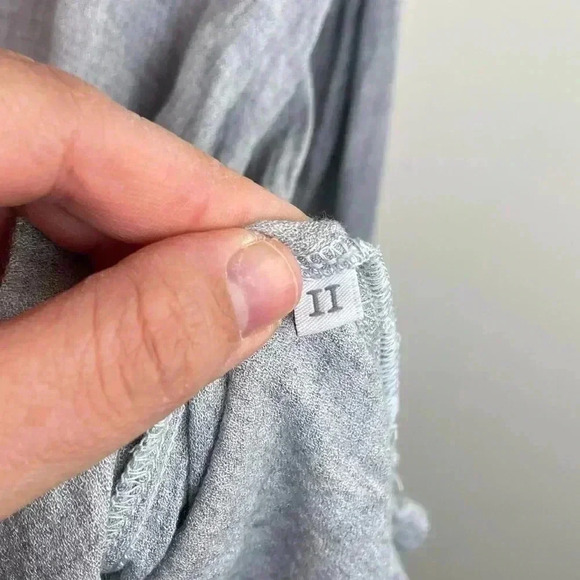 Elemente Clemente Gray Linen Long Sleeve Button Down Tunic - Picture 7 of 7